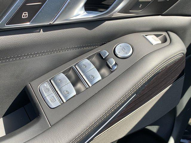 new 2025 BMW X7 car, priced at $102,935
