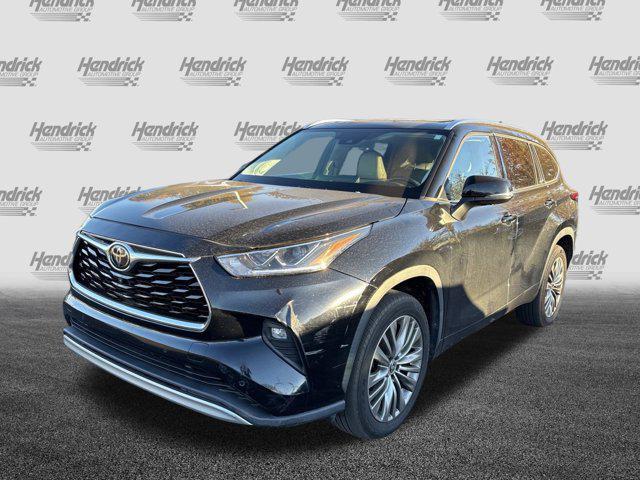 used 2021 Toyota Highlander car, priced at $33,477