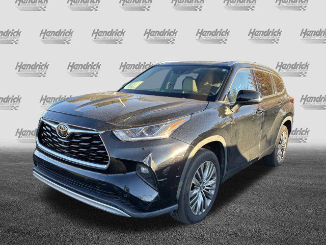 used 2021 Toyota Highlander car, priced at $33,477