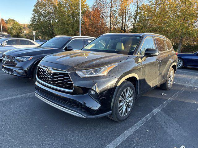 used 2021 Toyota Highlander car, priced at $33,477