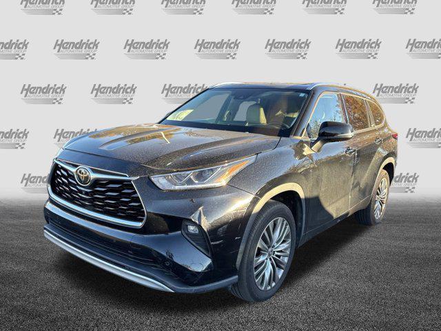 used 2021 Toyota Highlander car, priced at $33,477