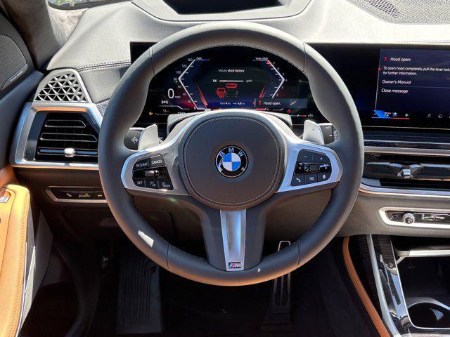 new 2026 BMW X7 car, priced at $100,025