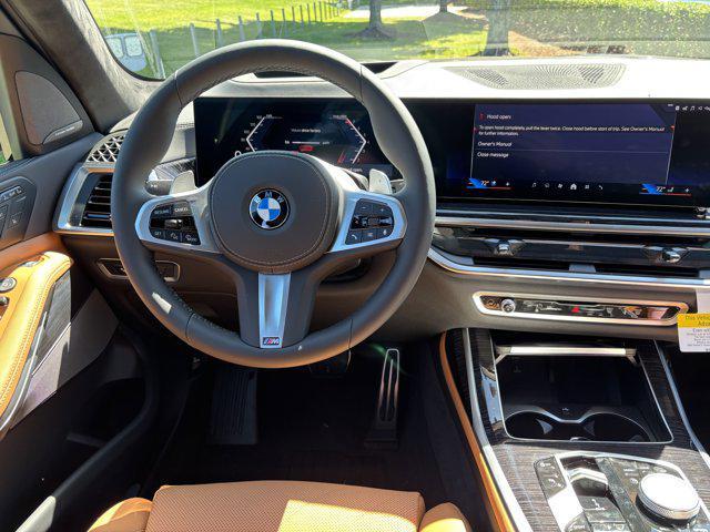 new 2026 BMW X7 car, priced at $100,025