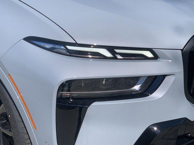 new 2025 BMW X7 car, priced at $102,310