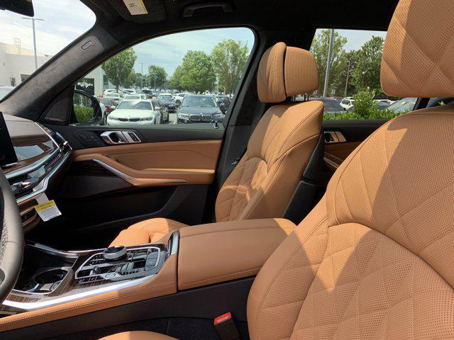new 2026 BMW X7 car, priced at $98,275