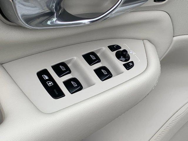used 2022 Volvo XC90 car, priced at $35,977