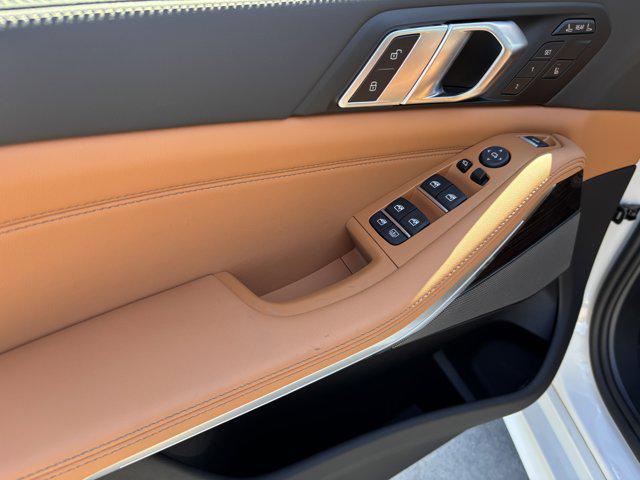 new 2026 BMW X7 car, priced at $99,175
