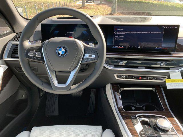 new 2025 BMW X7 car, priced at $96,625