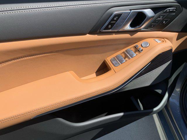 new 2025 BMW X7 car, priced at $94,865