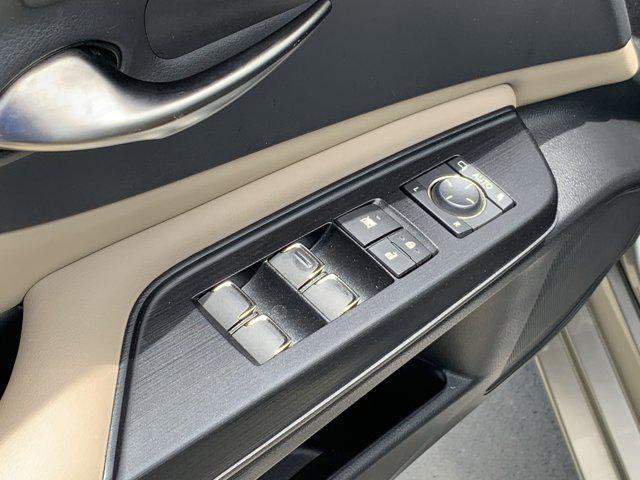 used 2021 Lexus ES 300h car, priced at $32,477