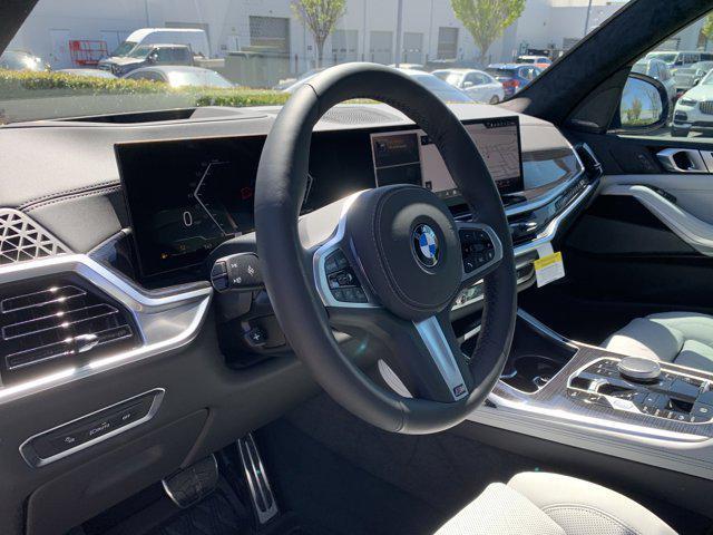 new 2025 BMW X7 car, priced at $99,460
