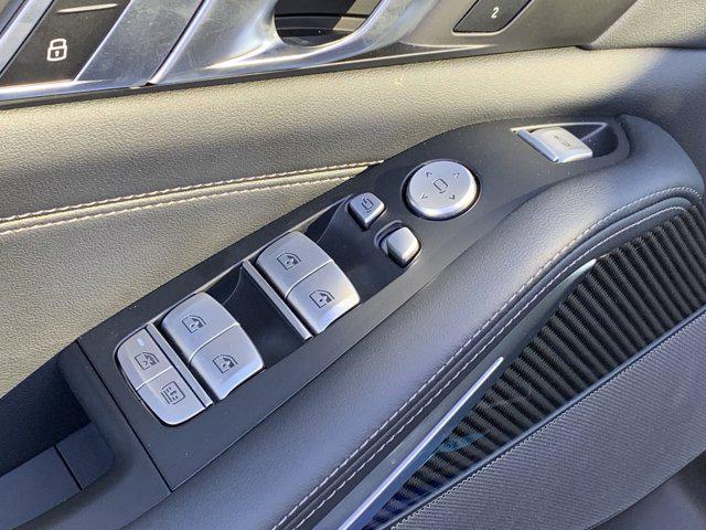 new 2025 BMW X7 car, priced at $120,910
