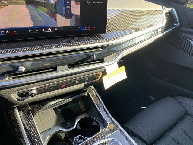 new 2025 BMW X7 car, priced at $120,910