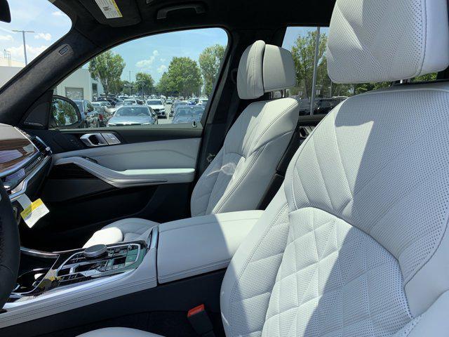 new 2026 BMW X7 car, priced at $94,185