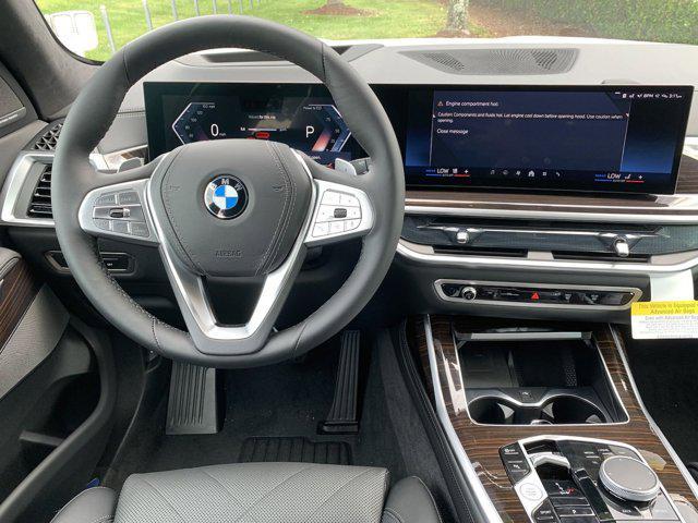 new 2025 BMW X7 car, priced at $93,525