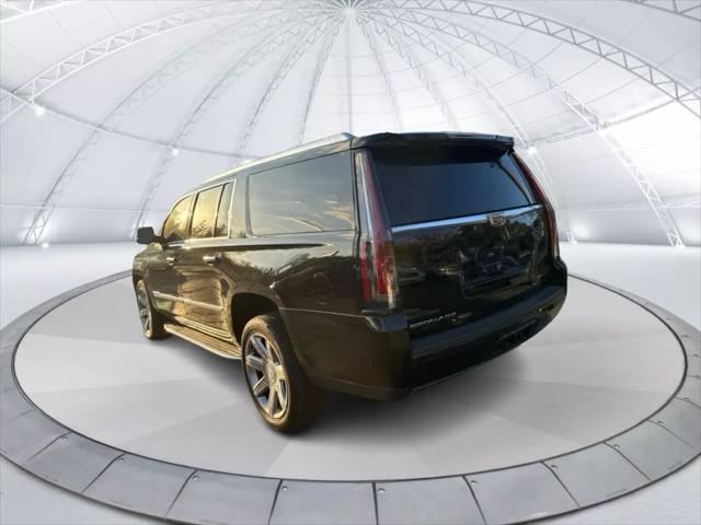 used 2020 Cadillac Escalade ESV car, priced at $29,995