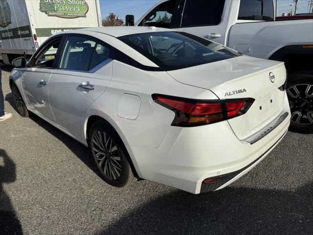 used 2023 Nissan Altima car, priced at $22,012