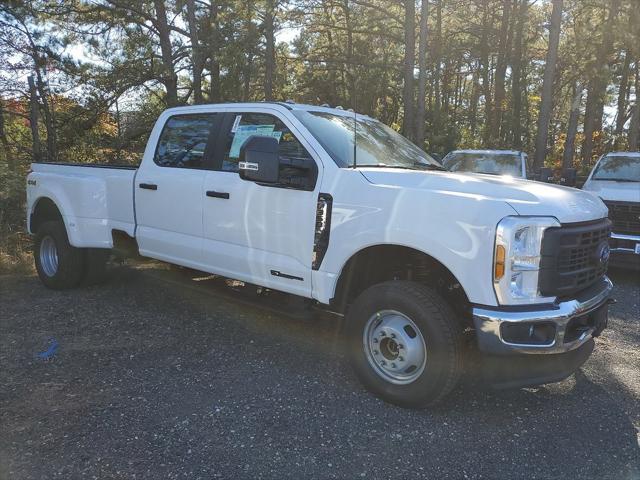 new 2024 Ford F-350 car, priced at $64,754