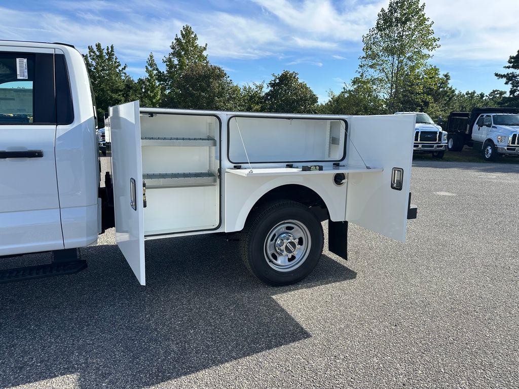 new 2025 Ford F-350 car, priced at $71,190