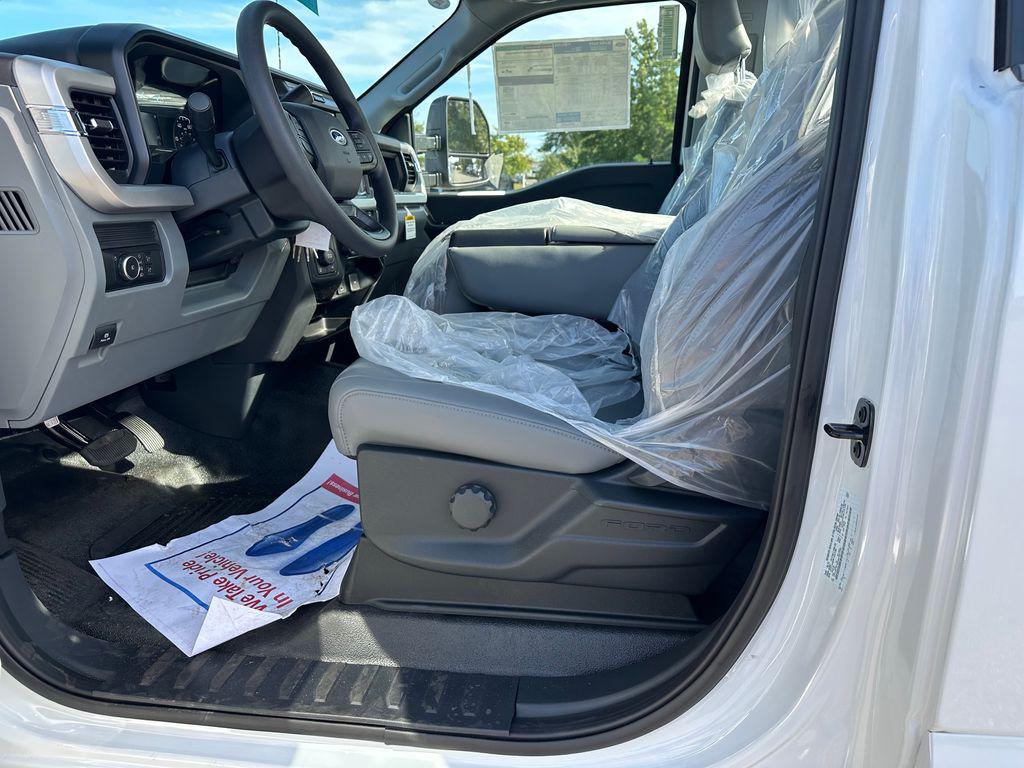 new 2025 Ford F-350 car, priced at $71,190