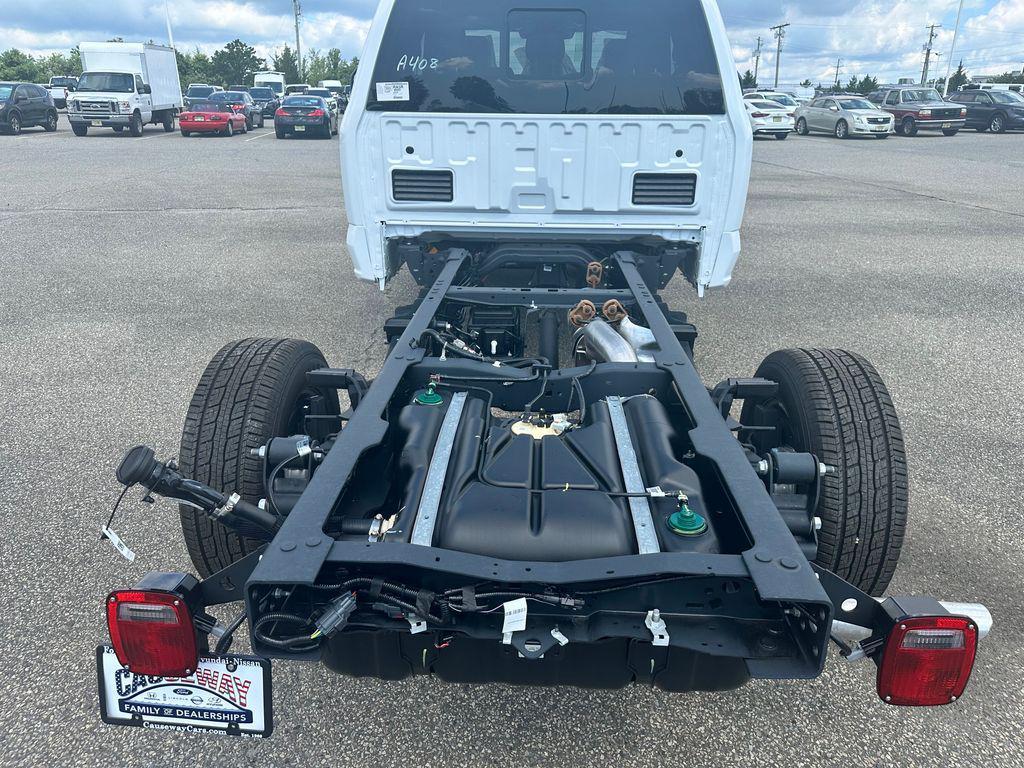 new 2025 Ford F-350 car, priced at $57,916