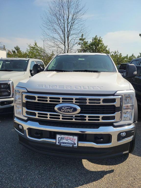 new 2025 Ford F-450 car, priced at $81,685