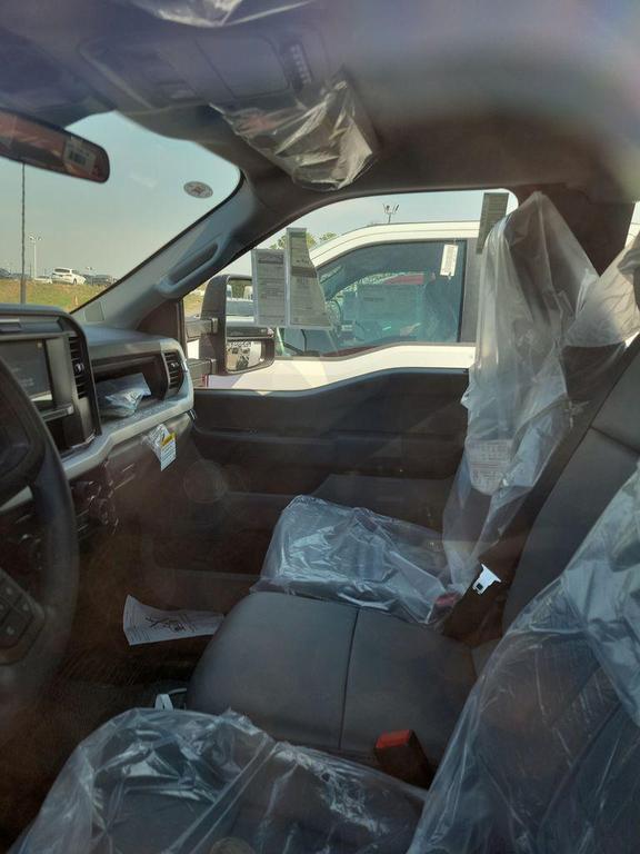 new 2025 Ford F-250 car, priced at $52,061