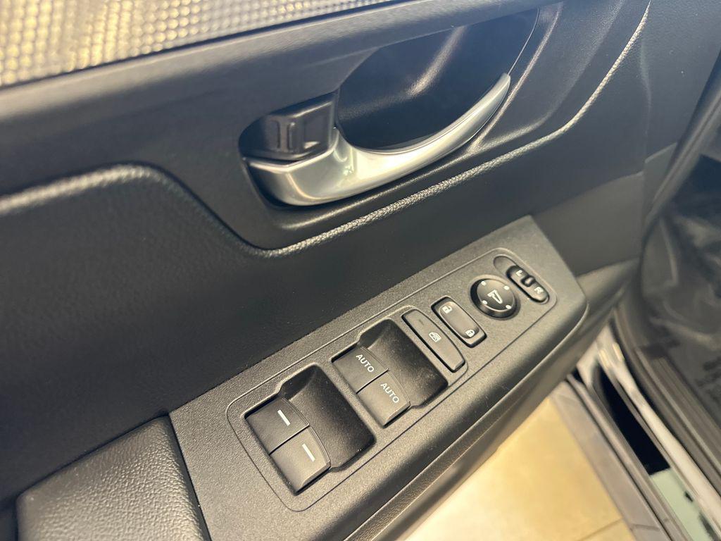 used 2023 Honda CR-V car, priced at $30,370