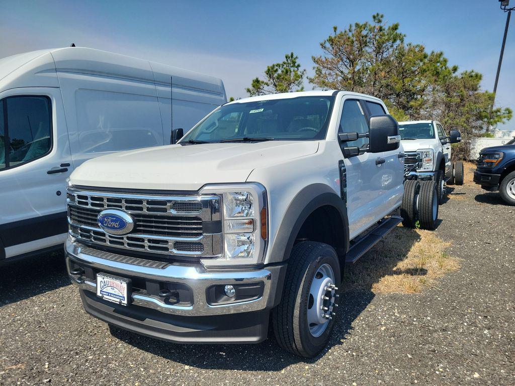 new 2025 Ford F-450 car, priced at $80,410