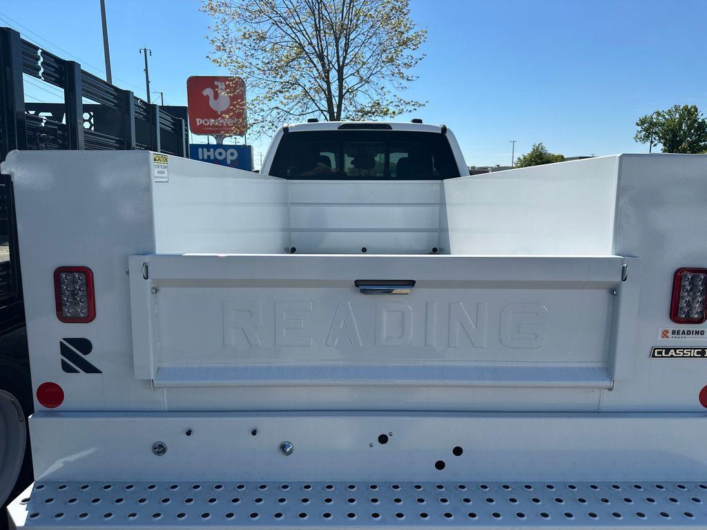 new 2025 Ford F-350 car, priced at $71,144