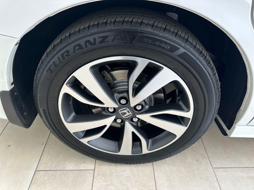 used 2024 Honda Odyssey car, priced at $43,870