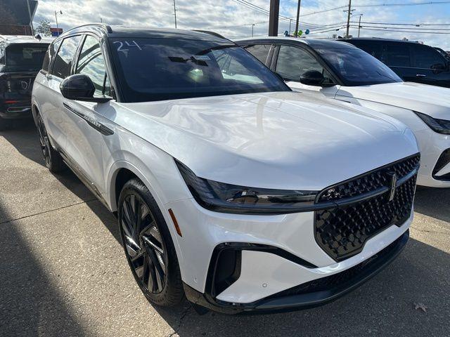 new 2024 Lincoln Nautilus car, priced at $61,887