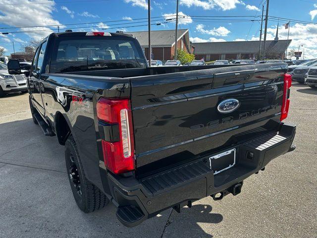 new 2024 Ford F-350 car