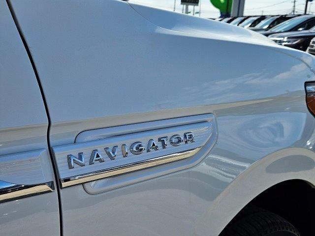 new 2024 Lincoln Navigator car, priced at $101,045