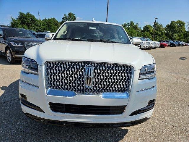 new 2024 Lincoln Navigator car, priced at $101,045