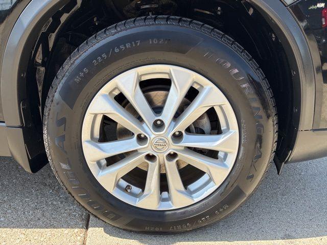 used 2015 Nissan Rogue car