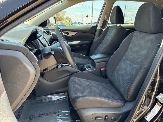 used 2015 Nissan Rogue car