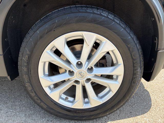 used 2015 Nissan Rogue car