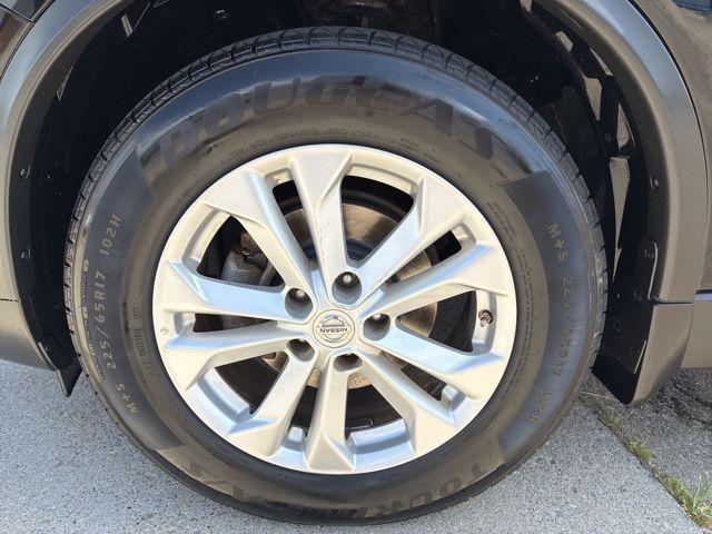 used 2015 Nissan Rogue car