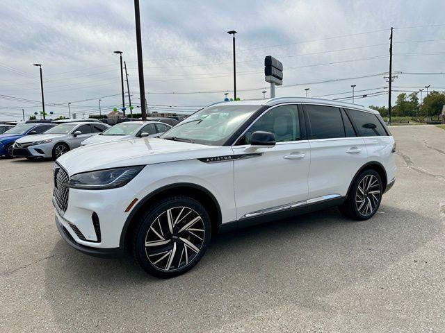 new 2025 Lincoln Aviator car, priced at $75,688