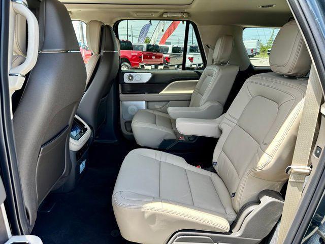 new 2024 Lincoln Navigator L car, priced at $101,479