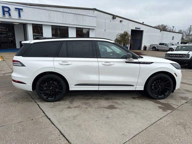 new 2025 Lincoln Aviator car, priced at $78,425