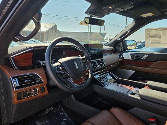 new 2024 Lincoln Navigator car, priced at $102,123