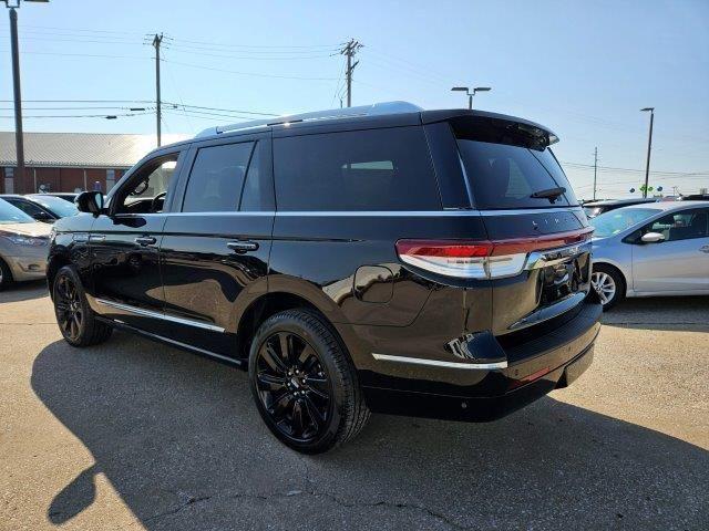 new 2024 Lincoln Navigator car, priced at $102,123