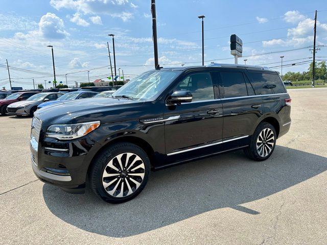 new 2024 Lincoln Navigator car, priced at $101,243