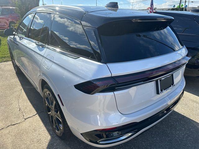 new 2024 Lincoln Nautilus car, priced at $55,925