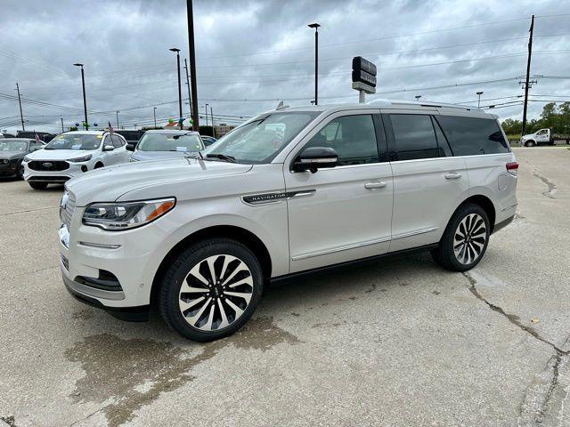 new 2024 Lincoln Navigator car, priced at $101,921