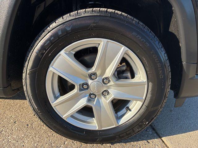 used 2022 Jeep Compass car, priced at $17,924