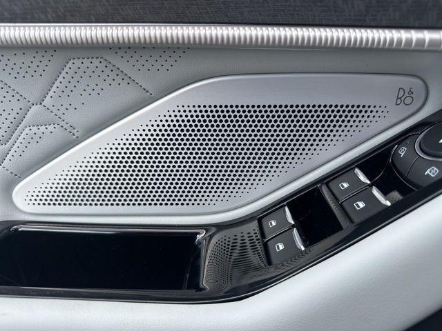 new 2025 Ford Explorer car, priced at $61,165