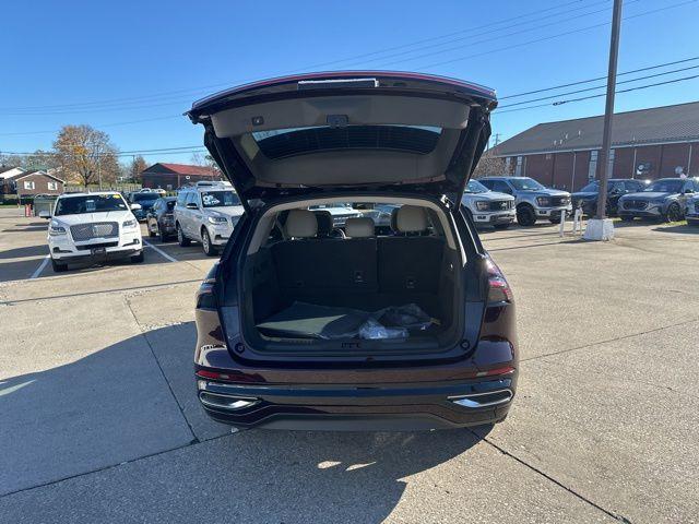 new 2025 Lincoln Nautilus car, priced at $60,646